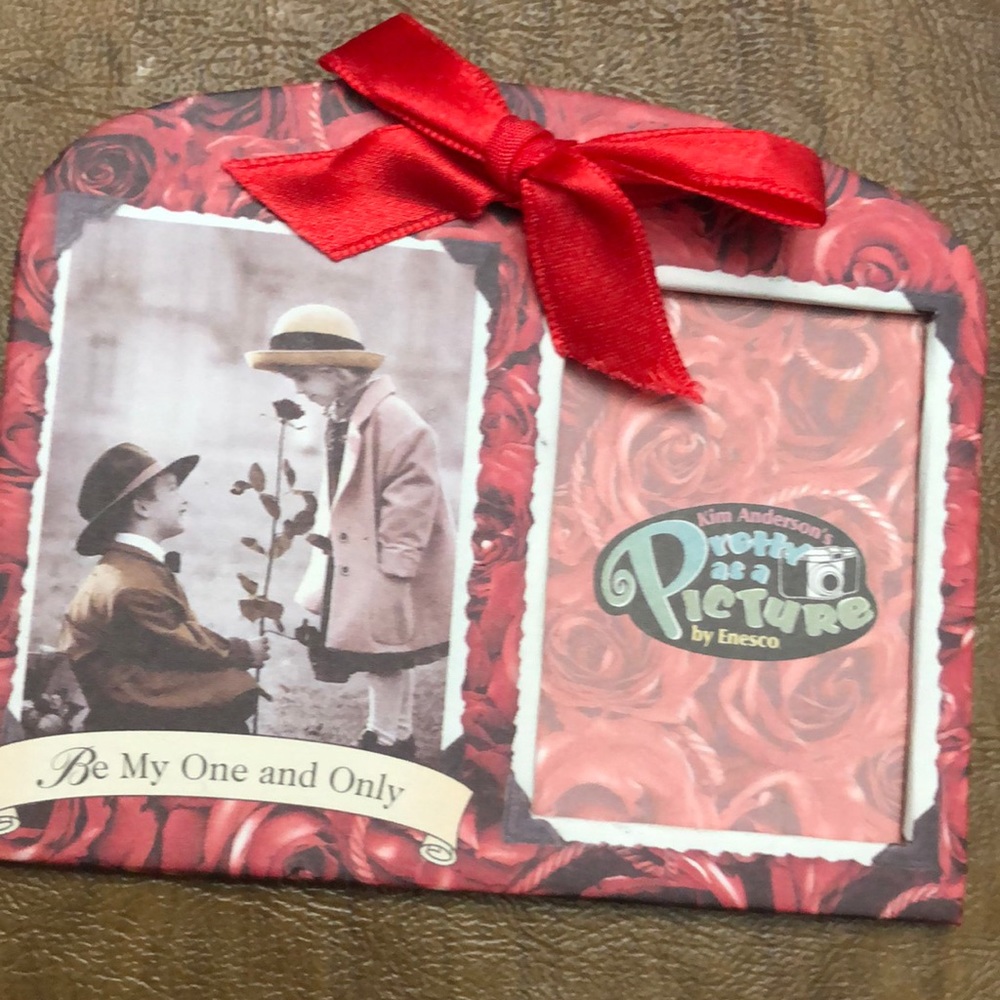 Kim Anderson Enesco Frame